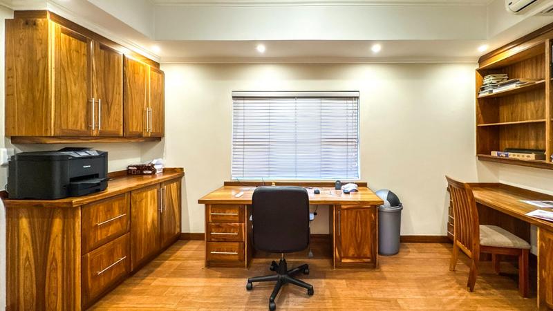 4 Bedroom Property for Sale in Midstream Ridge Gauteng