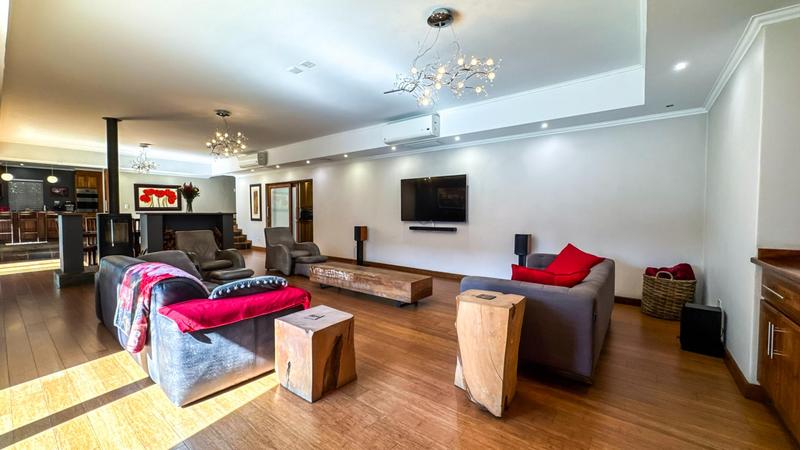 4 Bedroom Property for Sale in Midstream Ridge Gauteng