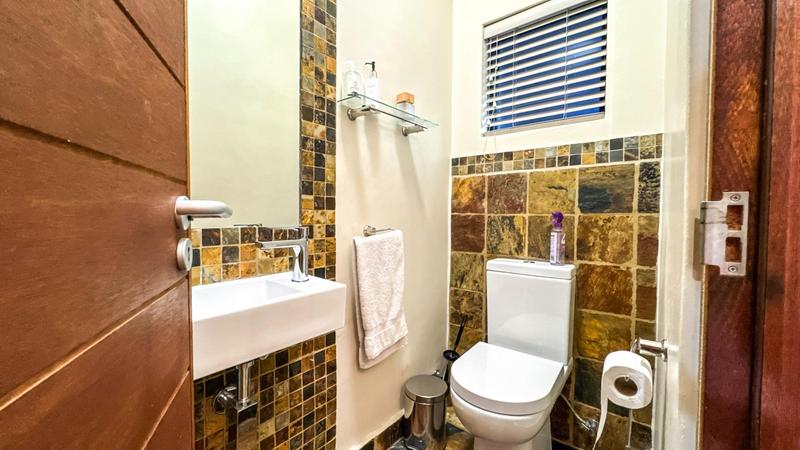 4 Bedroom Property for Sale in Midstream Ridge Gauteng