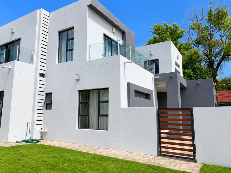 To Let 5 Bedroom Property for Rent in Lynnwood Glen Gauteng