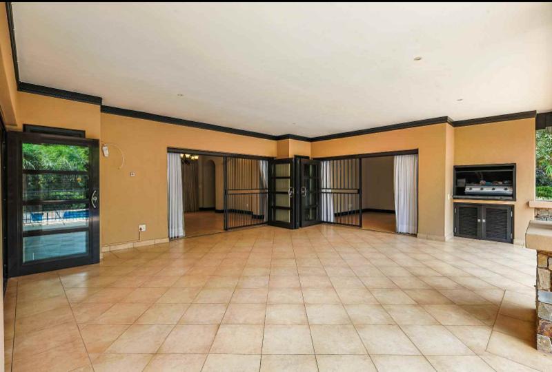 5 Bedroom Property for Sale in Waterkloof Ridge Gauteng