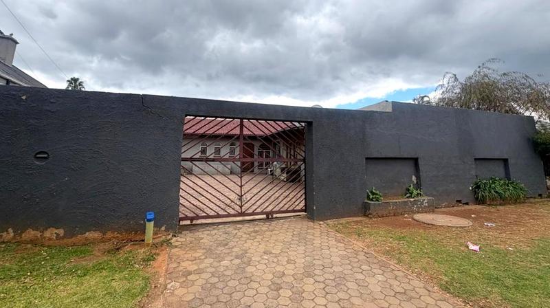2 Bedroom Property for Sale in Roodepoort North Gauteng
