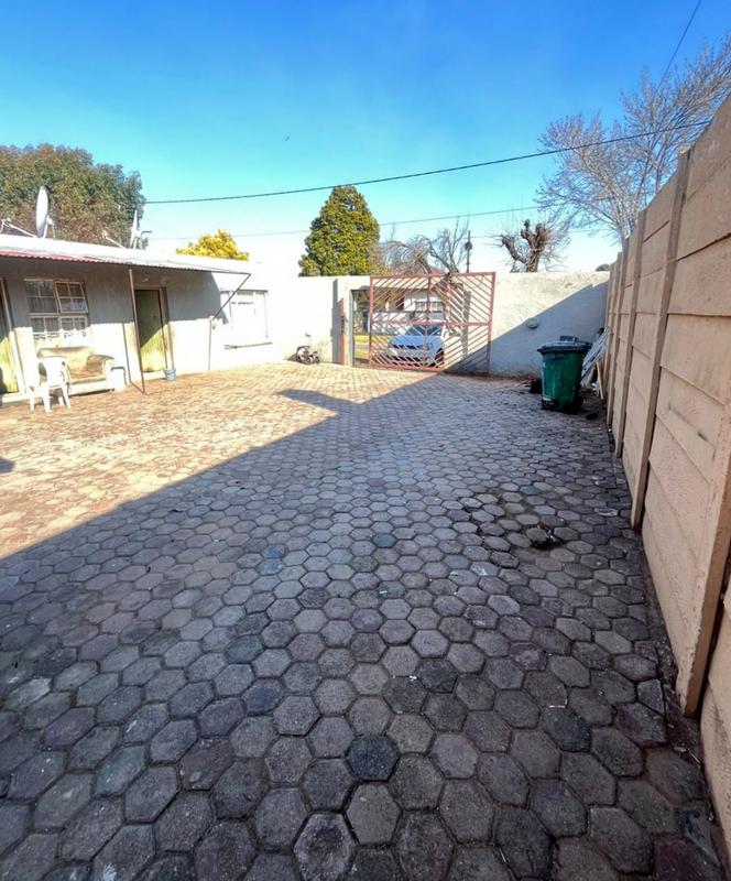 2 Bedroom Property for Sale in Roodepoort North Gauteng