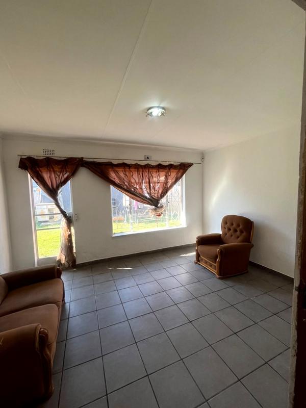 2 Bedroom Property for Sale in Roodepoort North Gauteng