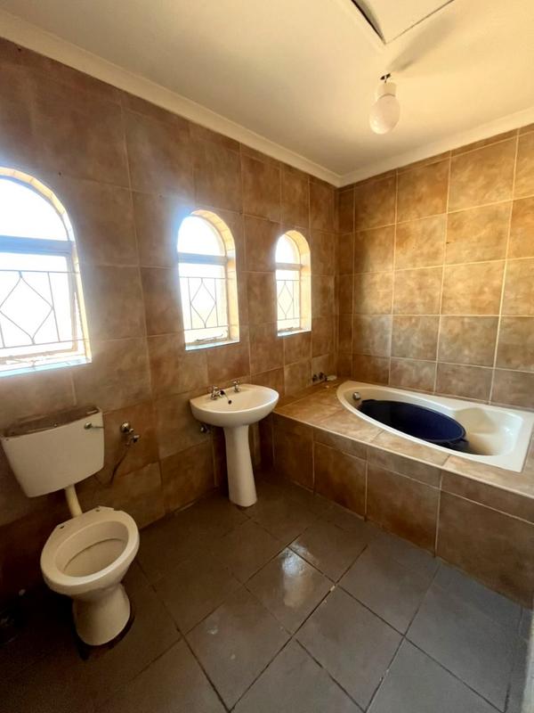 2 Bedroom Property for Sale in Roodepoort North Gauteng
