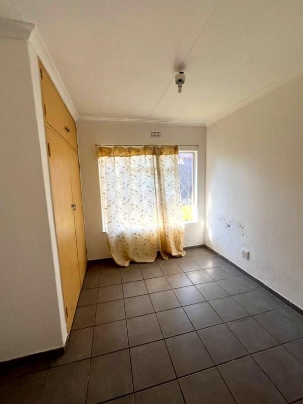 2 Bedroom Property for Sale in Roodepoort North Gauteng