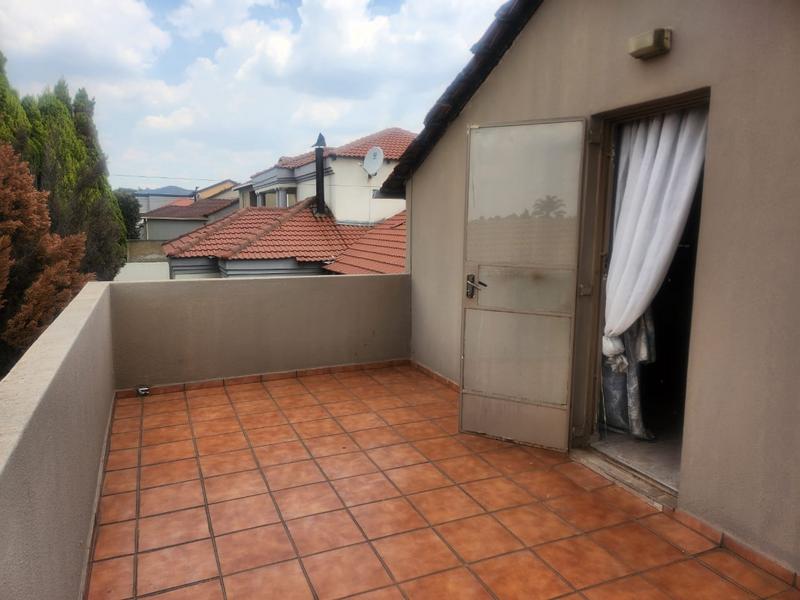 To Let 3 Bedroom Property for Rent in Ormonde Gauteng
