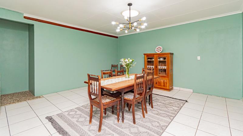 6 Bedroom Property for Sale in Brackenhurst Gauteng