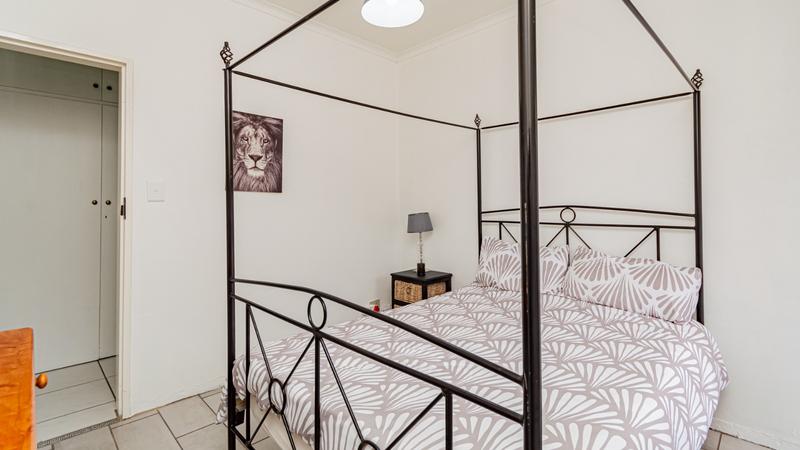 6 Bedroom Property for Sale in Brackenhurst Gauteng