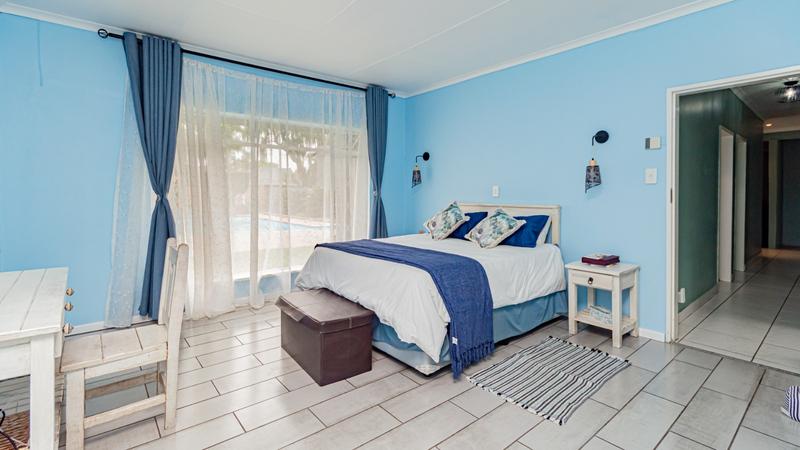 6 Bedroom Property for Sale in Brackenhurst Gauteng