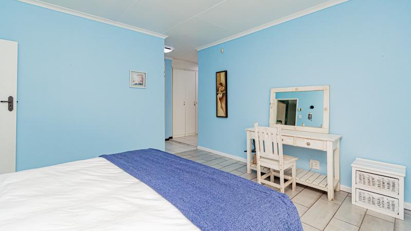 6 Bedroom Property for Sale in Brackenhurst Gauteng