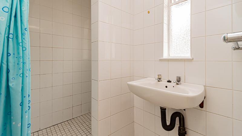 6 Bedroom Property for Sale in Brackenhurst Gauteng