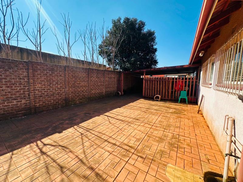 3 Bedroom Property for Sale in Klopperpark Gauteng