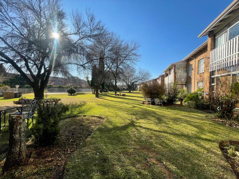 2 Bedroom Property for Sale in Edleen Gauteng