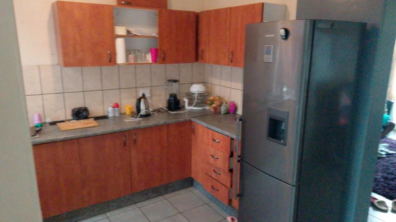 1 Bedroom Property for Sale in Edleen Gauteng