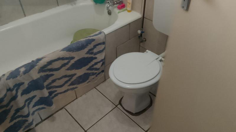 1 Bedroom Property for Sale in Edleen Gauteng