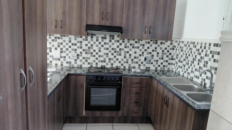 2 Bedroom Property for Sale in Mulbarton Gauteng