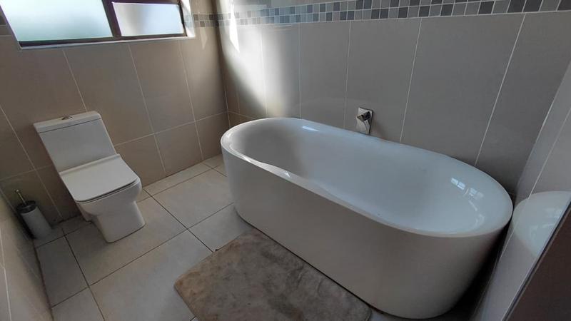 4 Bedroom Property for Sale in Liefde en Vrede Gauteng