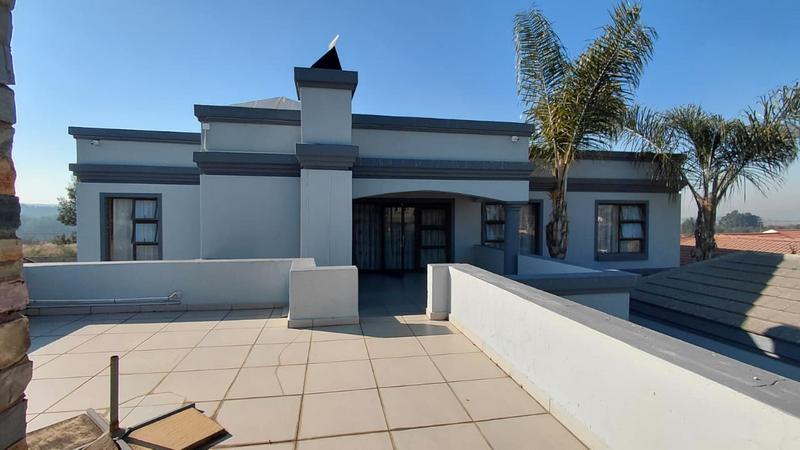 4 Bedroom Property for Sale in Liefde en Vrede Gauteng