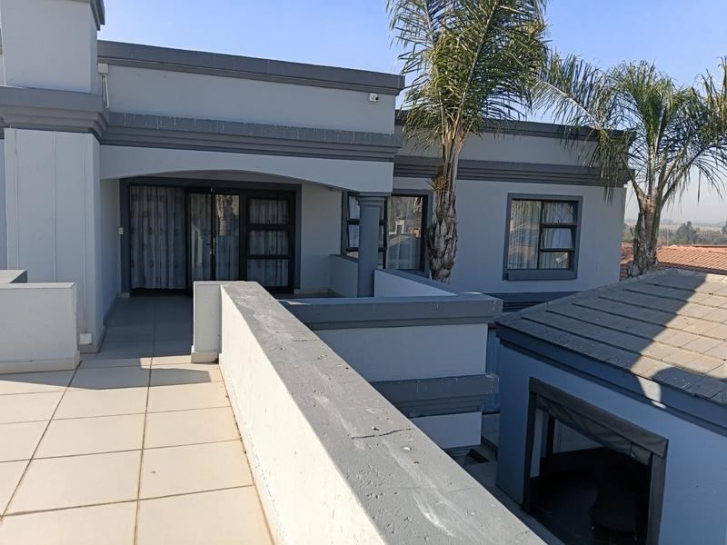4 Bedroom Property for Sale in Liefde en Vrede Gauteng