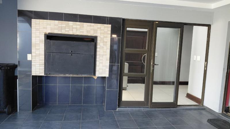 4 Bedroom Property for Sale in Liefde en Vrede Gauteng