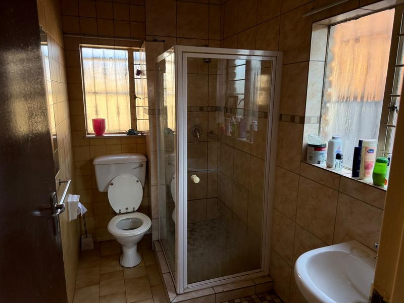 4 Bedroom Property for Sale in Laudium Gauteng