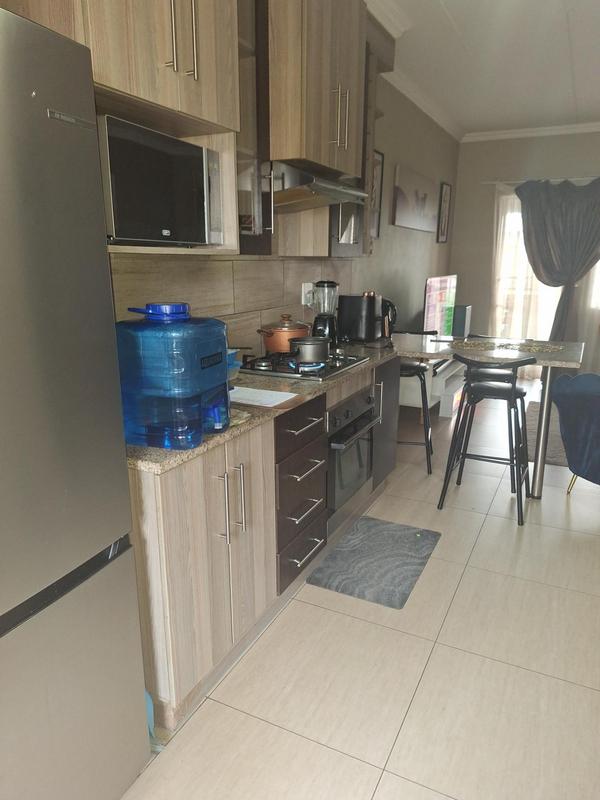 To Let 2 Bedroom Property for Rent in Moregloed Gauteng