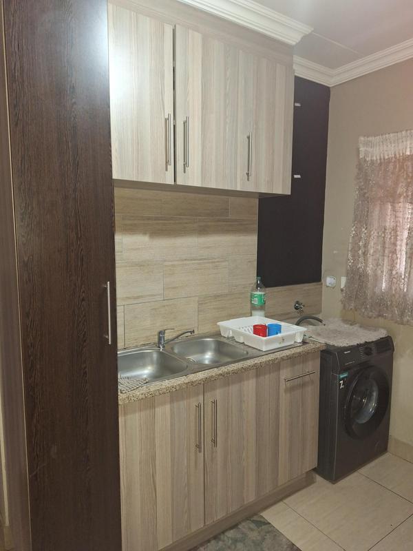 To Let 2 Bedroom Property for Rent in Moregloed Gauteng
