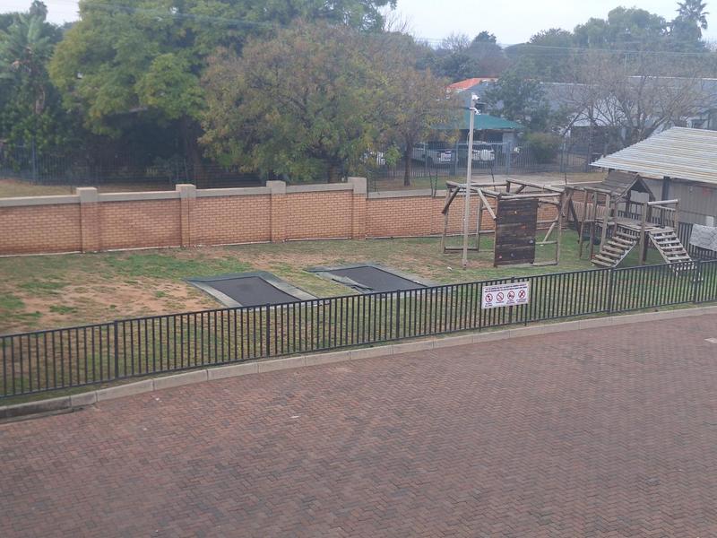 To Let 2 Bedroom Property for Rent in Moregloed Gauteng