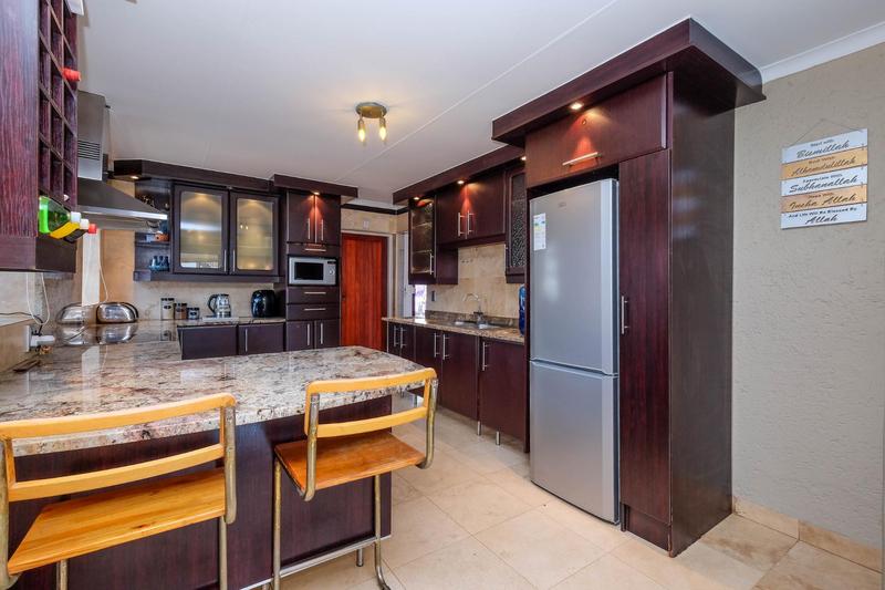 3 Bedroom Property for Sale in Little Falls Gauteng