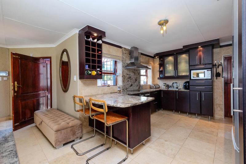 3 Bedroom Property for Sale in Little Falls Gauteng