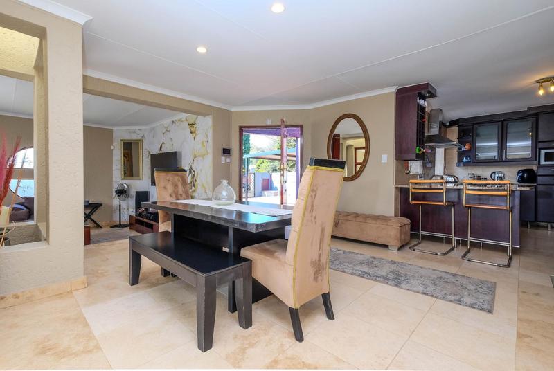 3 Bedroom Property for Sale in Little Falls Gauteng