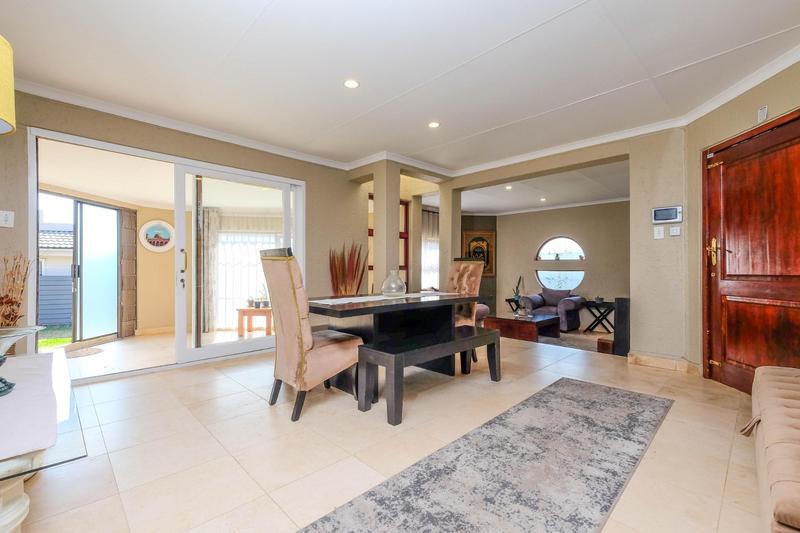 3 Bedroom Property for Sale in Little Falls Gauteng