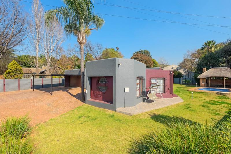 3 Bedroom Property for Sale in Little Falls Gauteng
