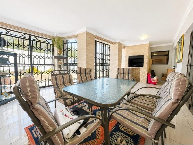 4 Bedroom Property for Sale in Brackendowns Gauteng