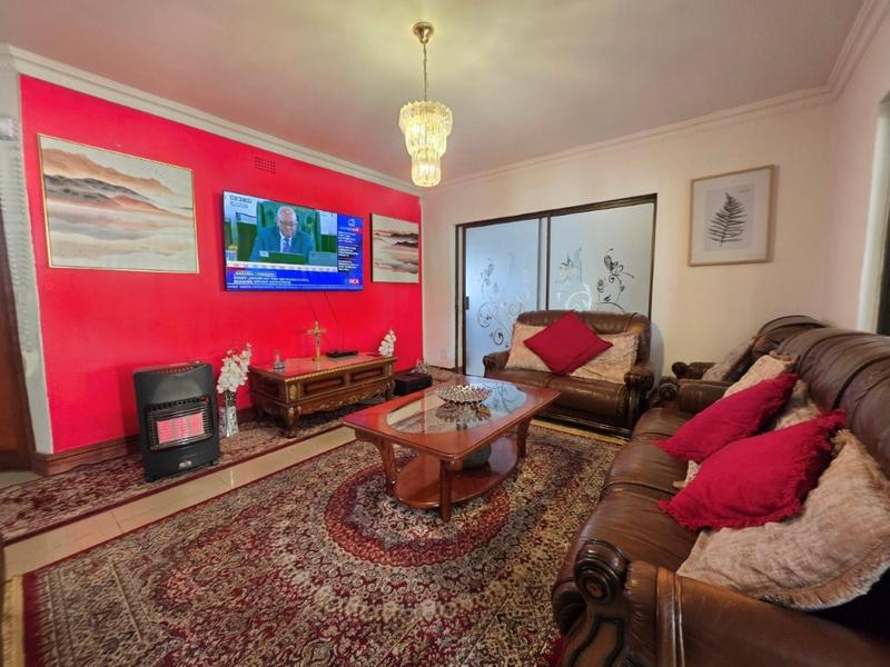 4 Bedroom Property for Sale in Brackendowns Gauteng