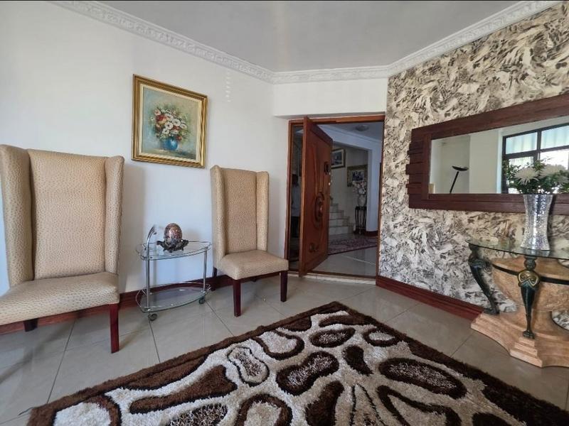 4 Bedroom Property for Sale in Brackendowns Gauteng