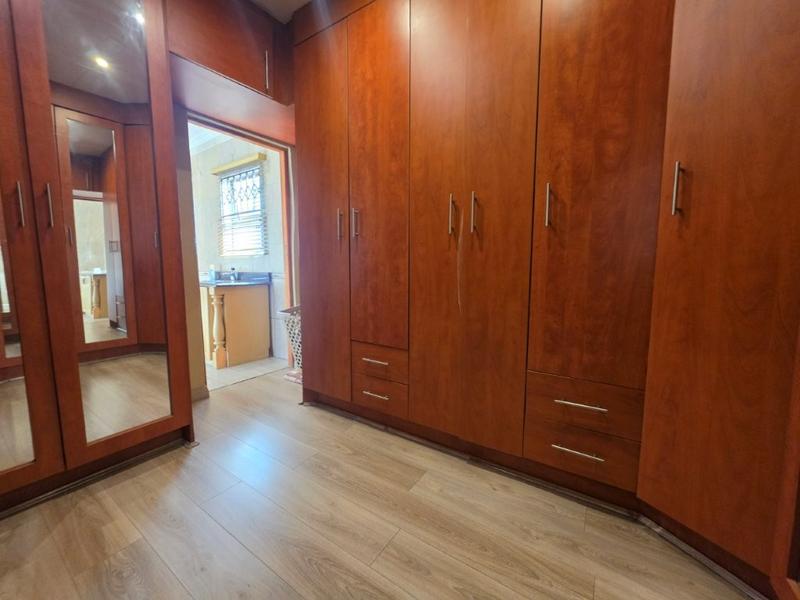 4 Bedroom Property for Sale in Brackendowns Gauteng