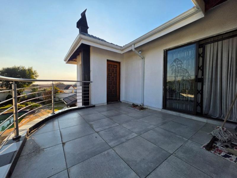 4 Bedroom Property for Sale in Brackendowns Gauteng