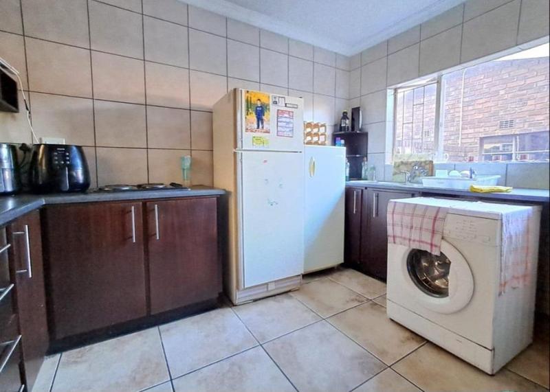 3 Bedroom Property for Sale in Brackenhurst Gauteng