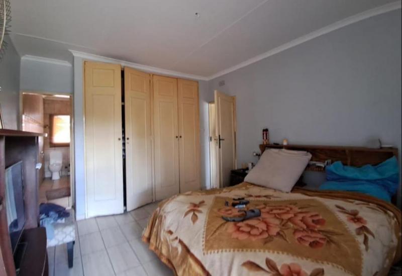 3 Bedroom Property for Sale in Brackenhurst Gauteng
