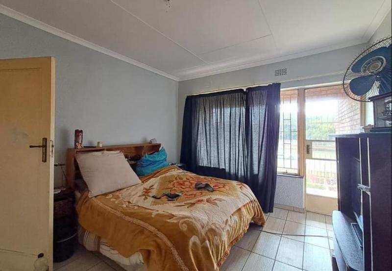 3 Bedroom Property for Sale in Brackenhurst Gauteng
