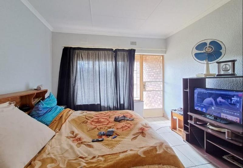 3 Bedroom Property for Sale in Brackenhurst Gauteng