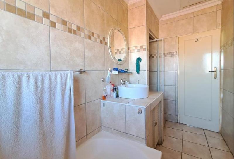 3 Bedroom Property for Sale in Brackenhurst Gauteng
