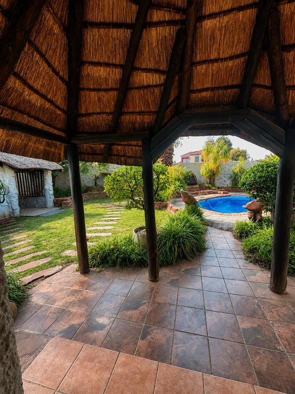 6 Bedroom Property for Sale in Struisbult Gauteng