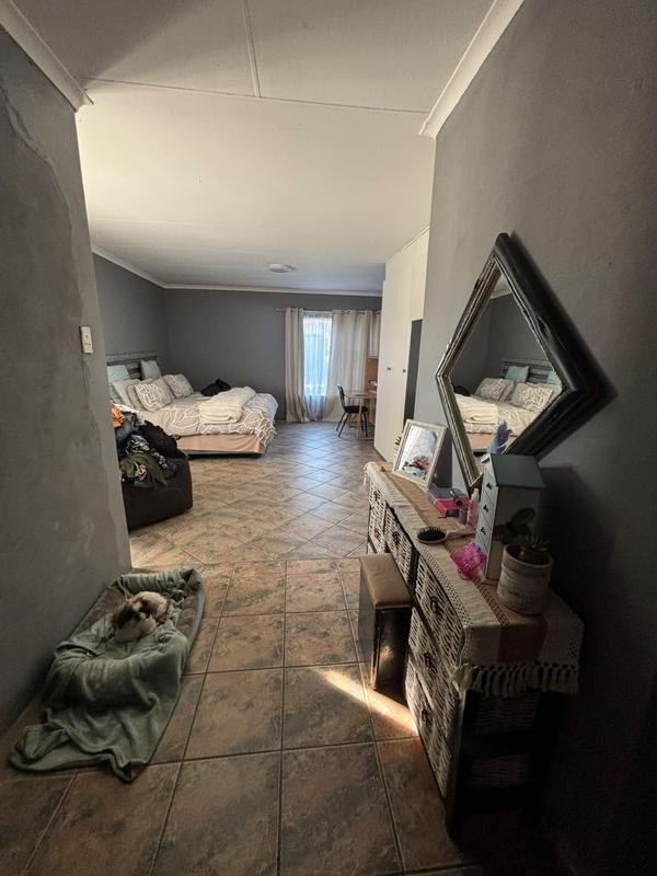 6 Bedroom Property for Sale in Struisbult Gauteng