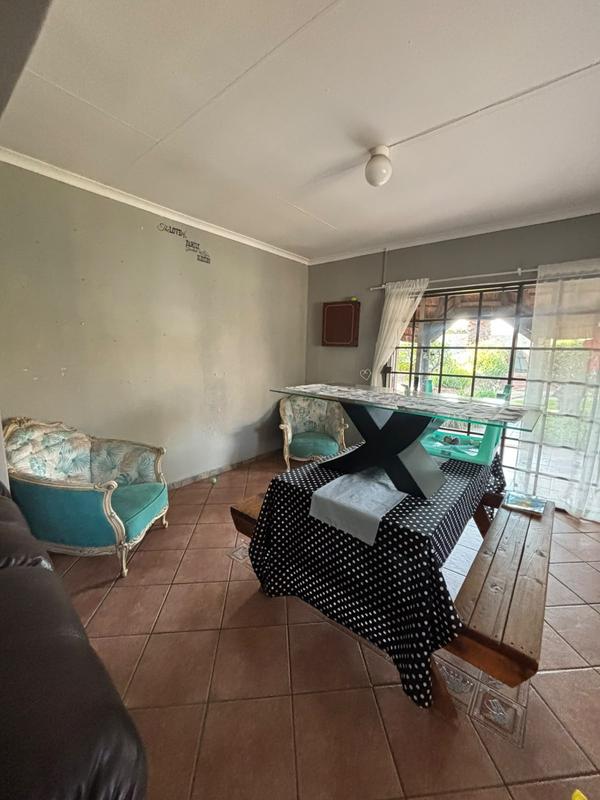 6 Bedroom Property for Sale in Struisbult Gauteng
