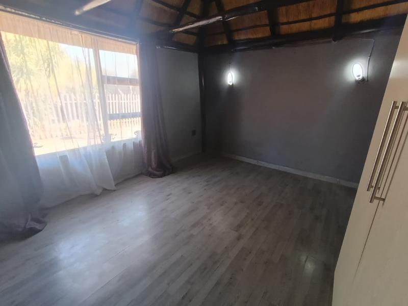 6 Bedroom Property for Sale in Struisbult Gauteng