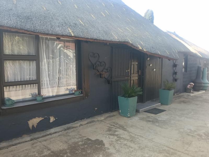 6 Bedroom Property for Sale in Struisbult Gauteng