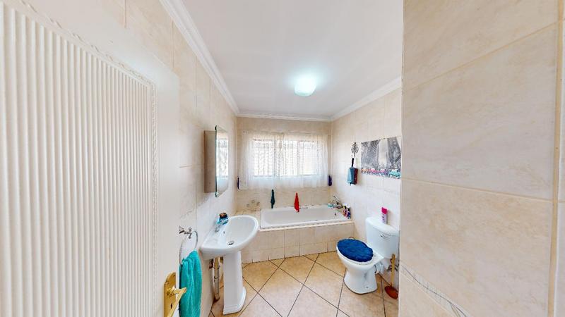 To Let 3 Bedroom Property for Rent in Kenleaf Gauteng